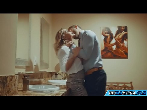 ❤️ Xa i-blonde ene-busty ikuhenda kwindlu yangasese yoluntu Amanyala kwi-xh.sexygirlspics.ru ❌️